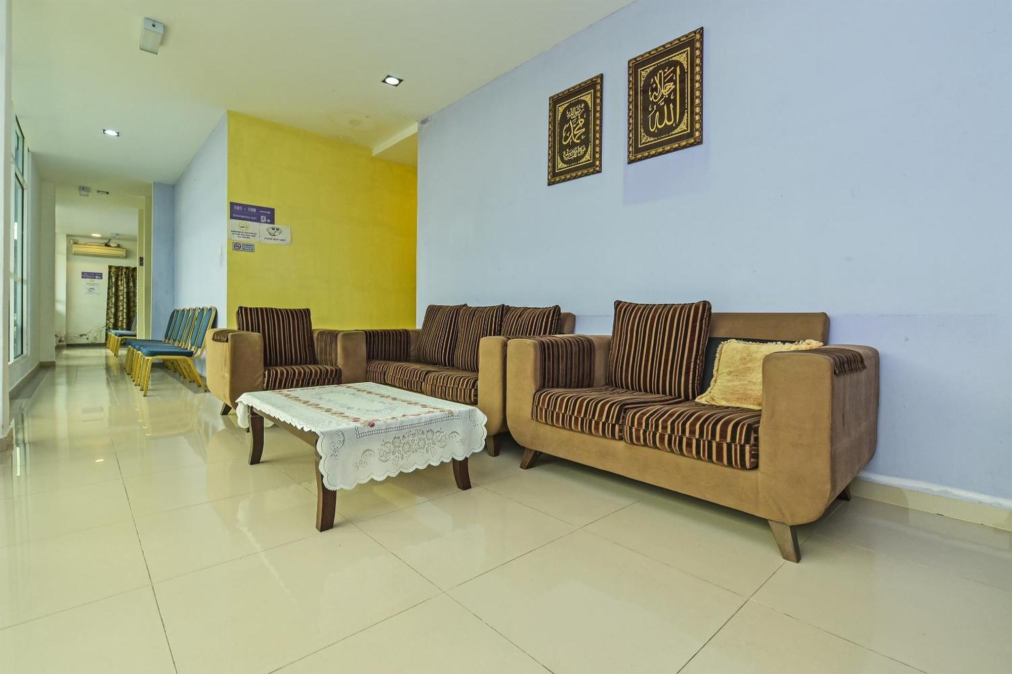 Oyo 275 Senyum Inn Pantai Cenang (Langkawi) Exterior foto