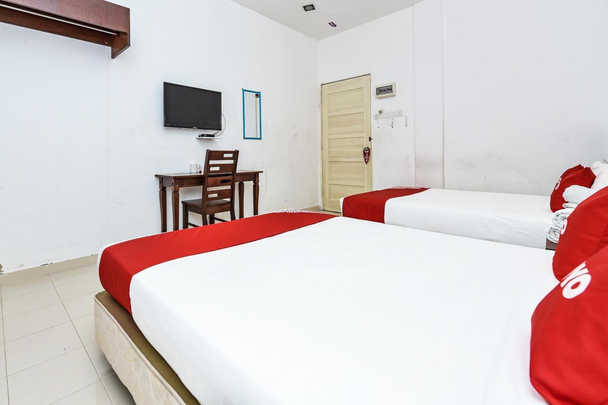 Oyo 275 Senyum Inn Pantai Cenang (Langkawi) Exterior foto